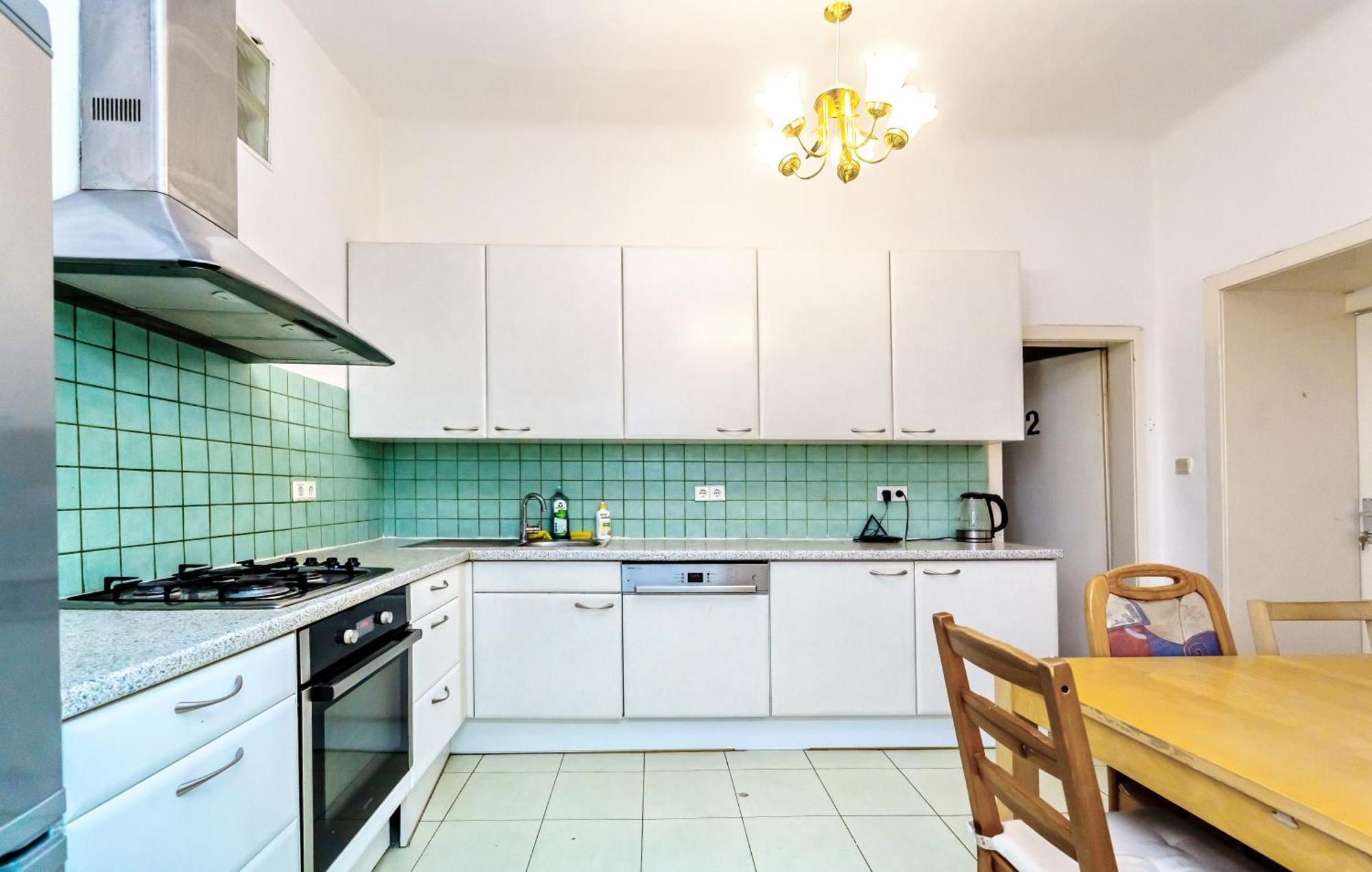 Aparthotel Family - 7 Minutes To Schoenbrunn Palace Wien